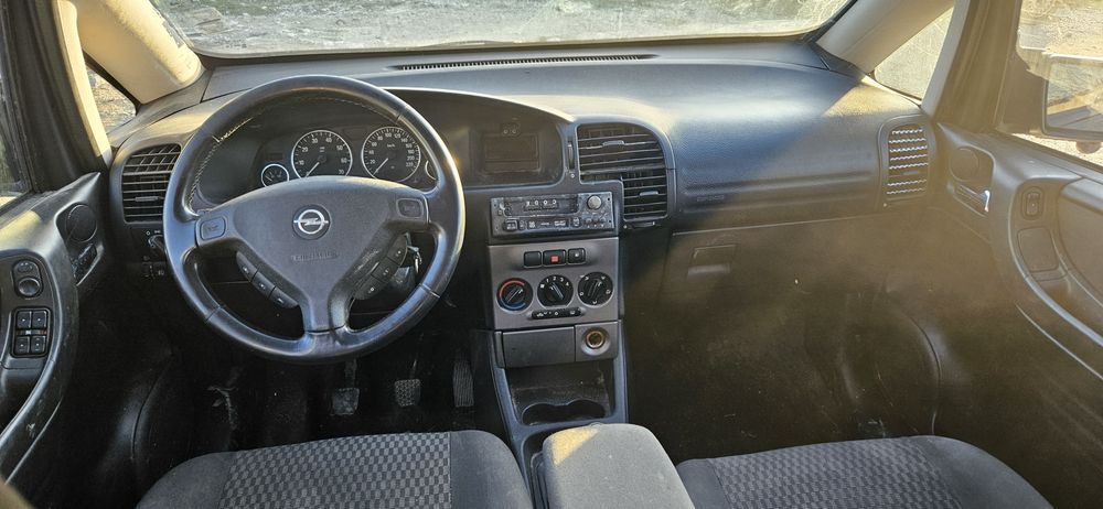 Опел Зафира А 1.6 16в 101кс на части Opel Zafira A 1.6 16v 101 na chas