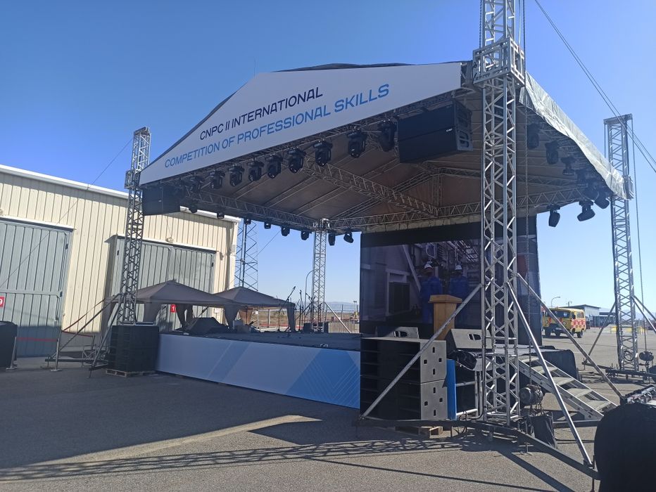 А.Р.Е.Н.Д.А сцена подиумы сцены сценические конструкции фермаА.Р.Е.Н.Д