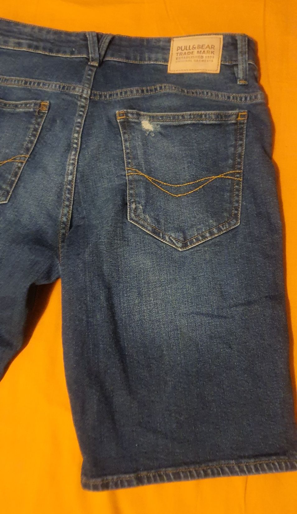 Pantaloni scurti Pull& Bear masura 31/M