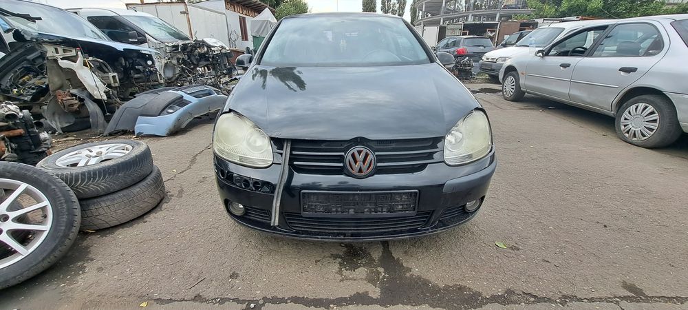 Dezmembrez Golf 5 1.6B 2006