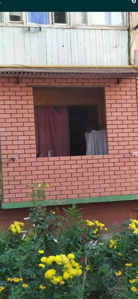 Balkonga g'isht teramiz