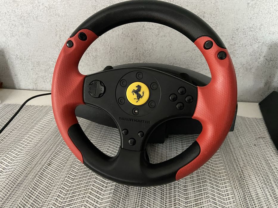 Волан С Педали Ferrari Red Legend Edition PC/PS3