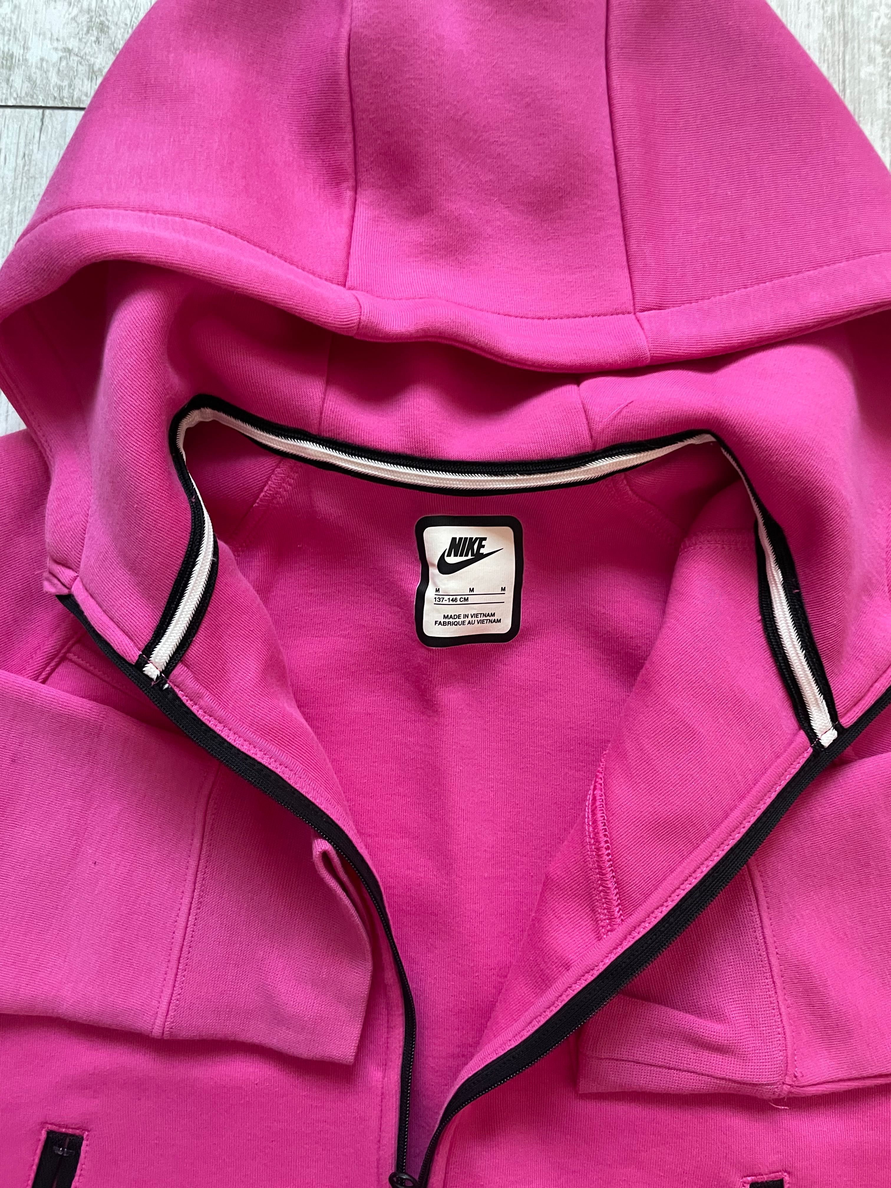 Дамски анцуг Nike tech fleece