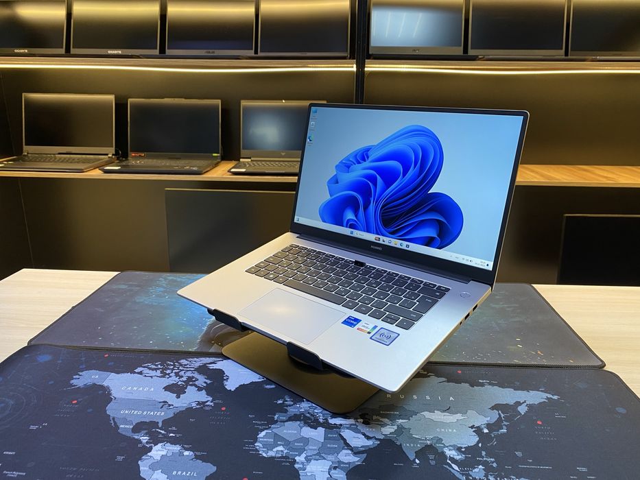 Huawei MateBook D15 Core i5-1135G7! 8GB! SSD 256GB! Iris Xe Graphics