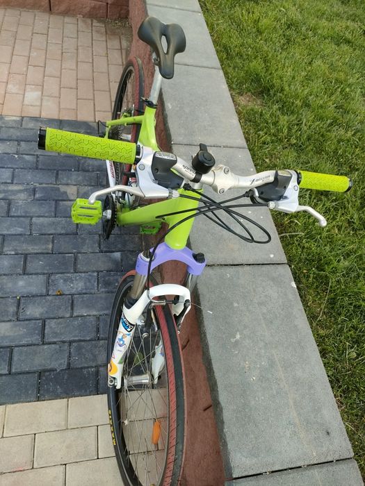 Bicicleta MERIDA 26" Aluminiu shimano XT.
Furca amortizor reglabila.ma