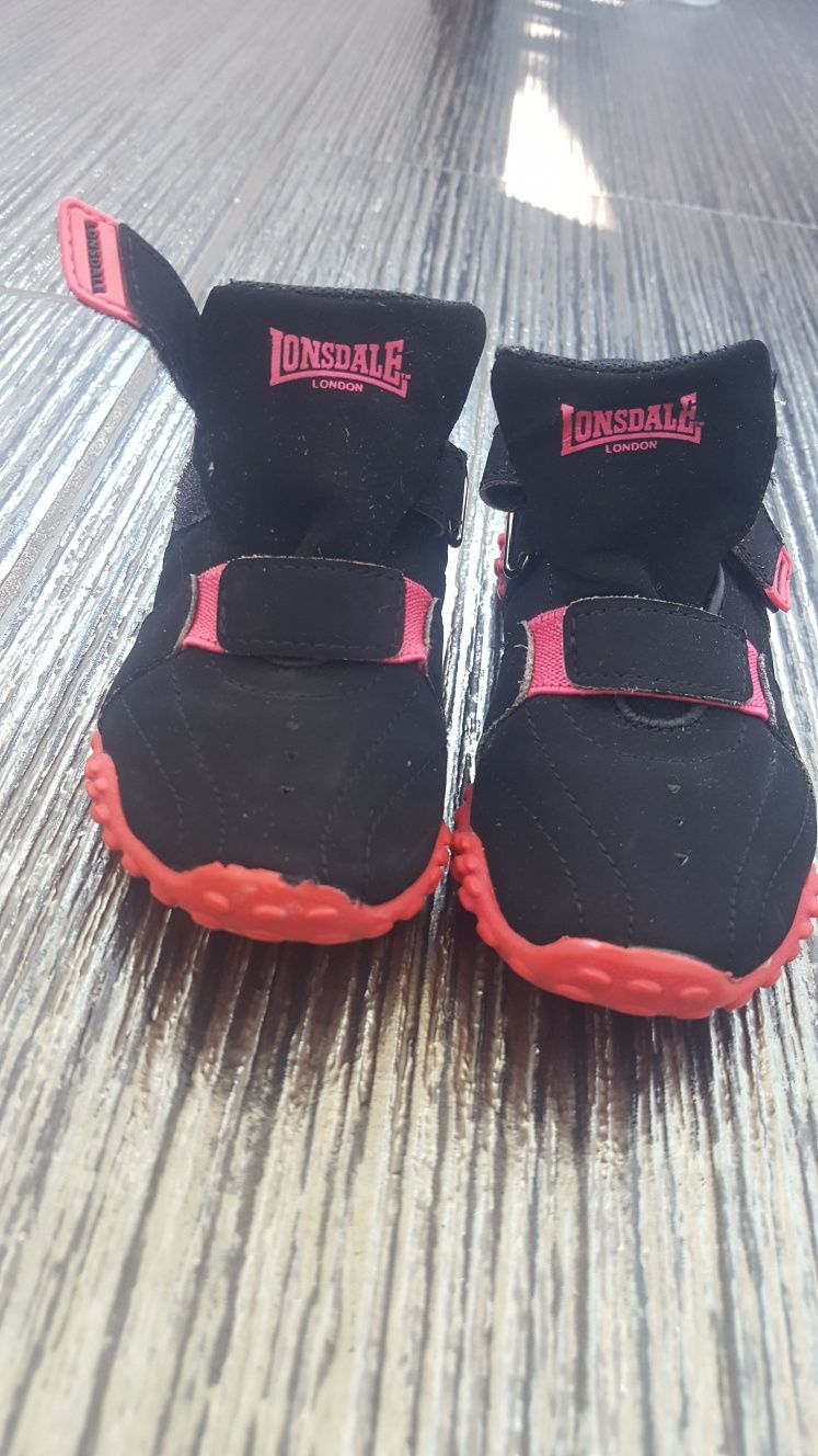 Adidas LONSDALE- Marimea25,5-impecabili