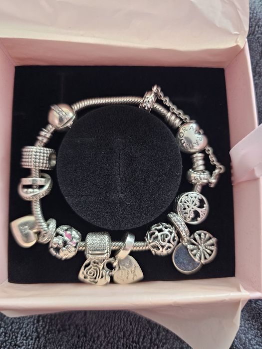 Гривна Пандора в комплект с талисмани