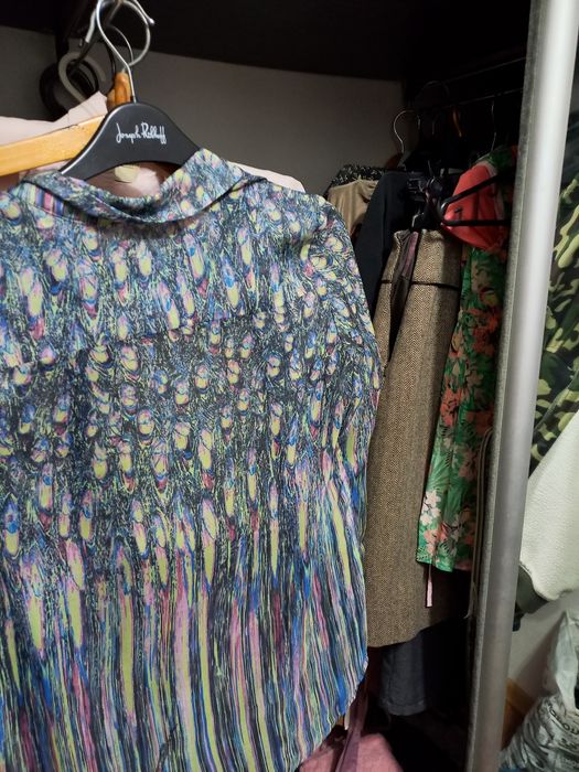 Вещи женские 46-48