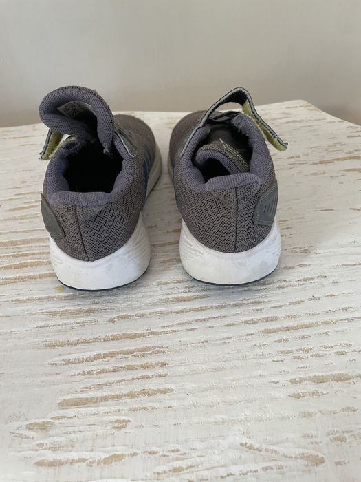 Nike маратонки 24 номер