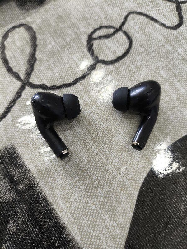 Наушники AirPods 2 поколения