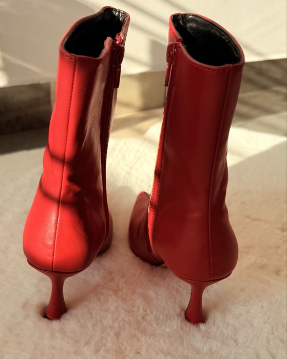 Cizme rosii cu toc