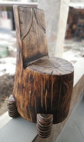 Масивен дървен стол ръчна изработка