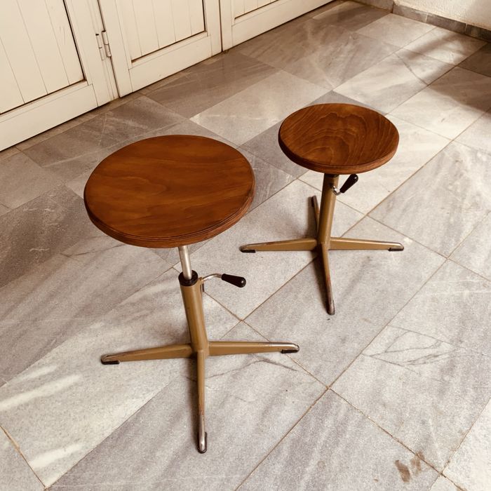 Ретро метални винтидж столчета