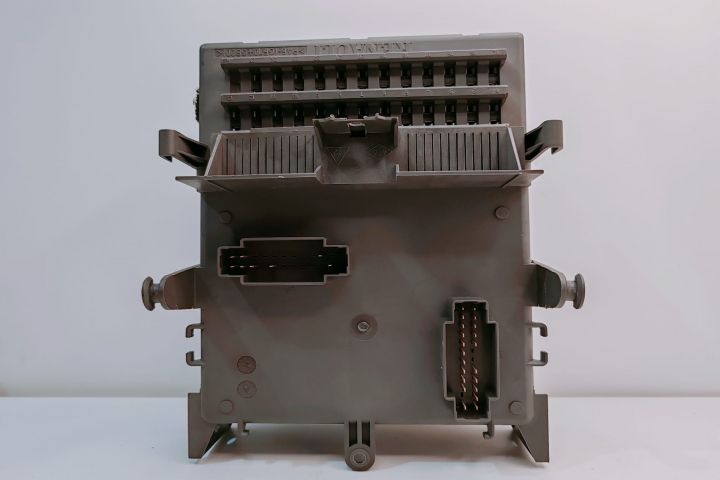 Panou Sigurante Renault 8200004201E / 518837018 Renault Laguna a 2-a