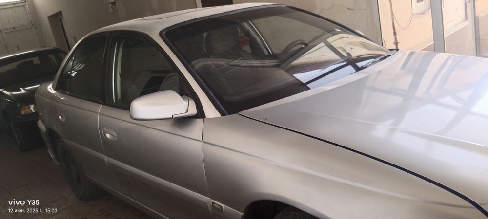 Opel Omega B 2002 год продам на запчасти  находу.