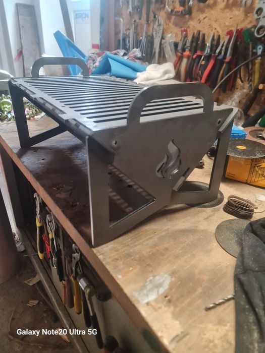 Сгъваемо преносимо барбекю/скара