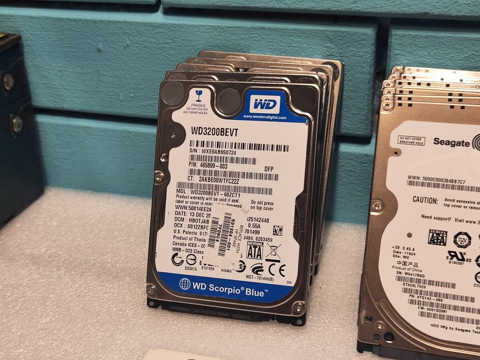 WD / SEAGATE / HITACHI / SAMSUNG HDD 2.5 320GB / Хард диск за лаптоп
