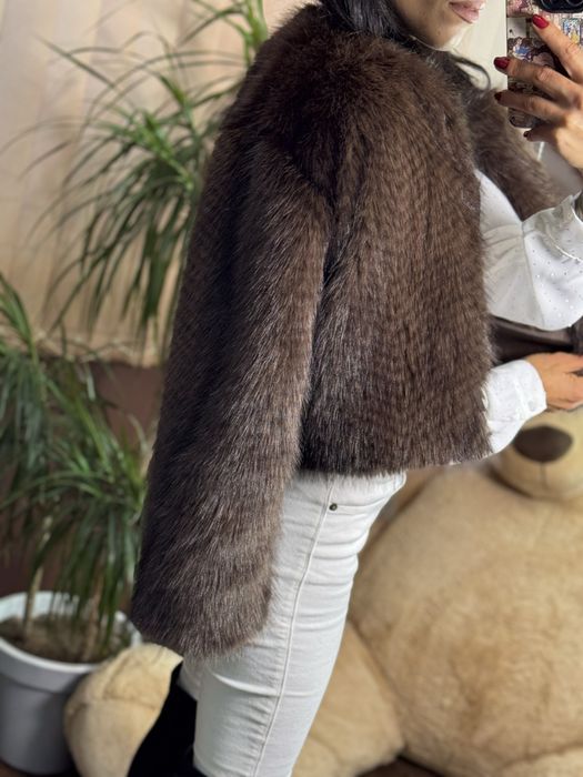 Палто в кафяво от висок клас еко косъм