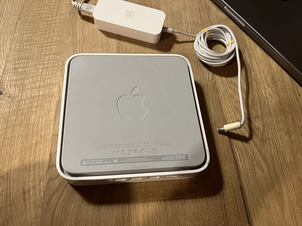 Apple Airport A1408 Router