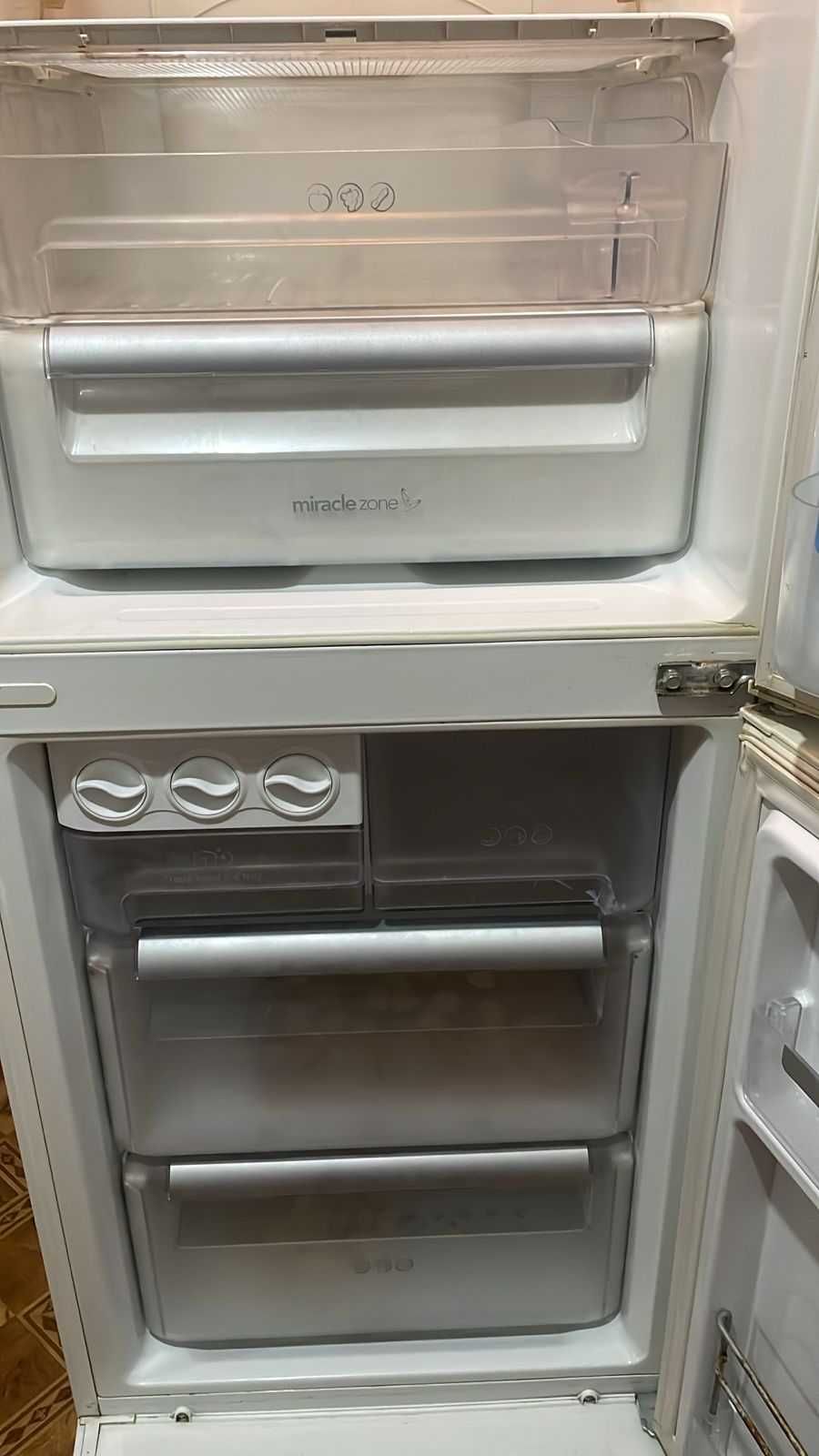 Продам холодильник фирмы LG в отличном состоянии!