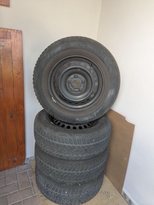 Roti de iarna complete Kadjar Qashqai Duster,anvelope Fulda 215 65  16