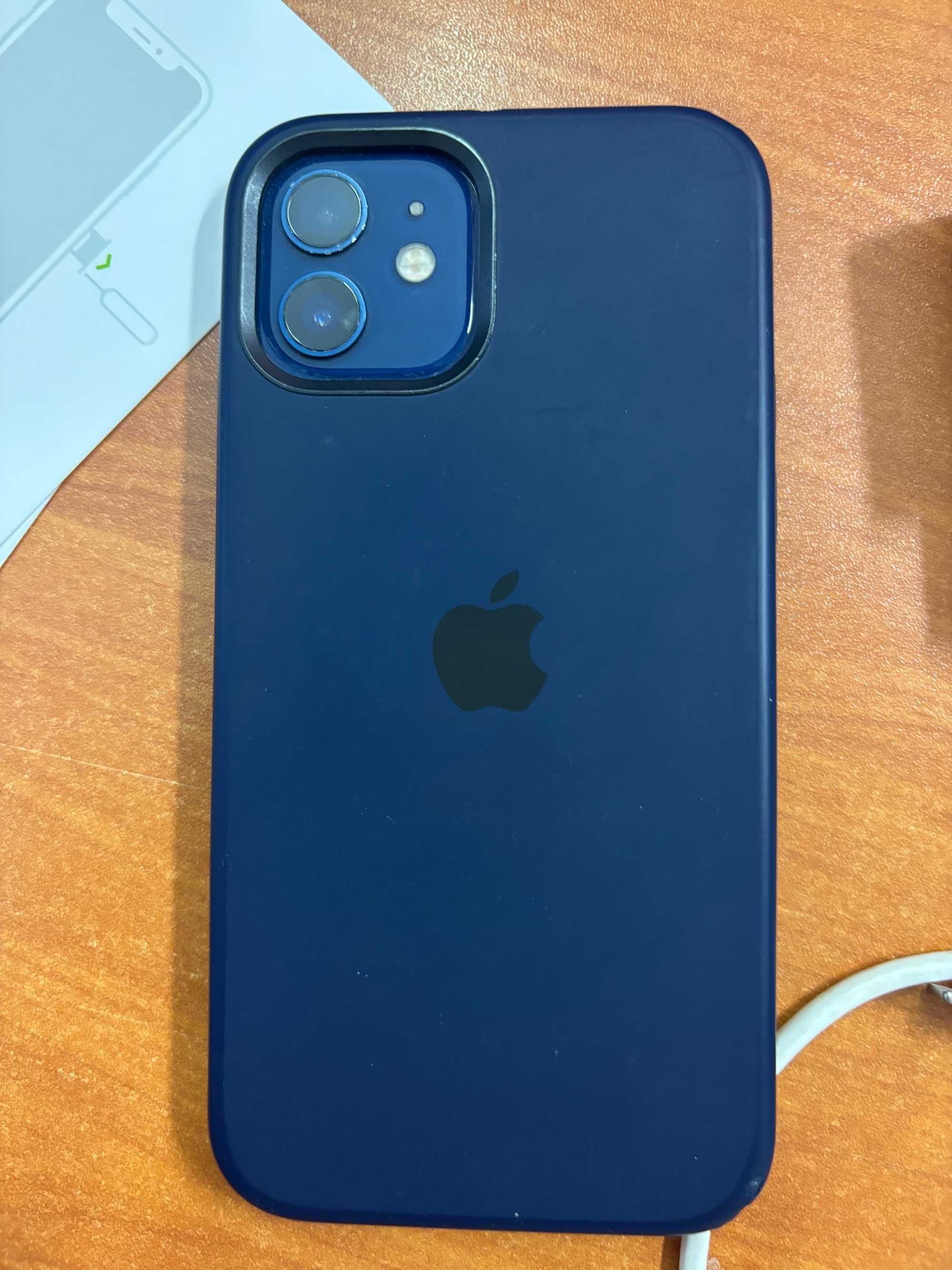 iPhone 12 64GB Blue – Батерия 91%, Отлично състояние