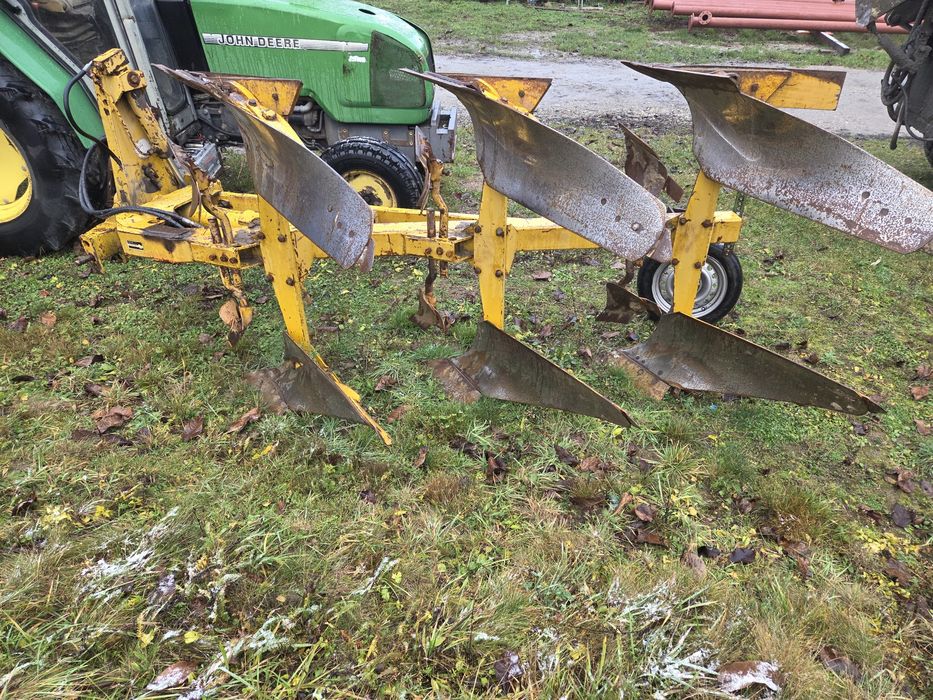 Plug reversibil trei brezde