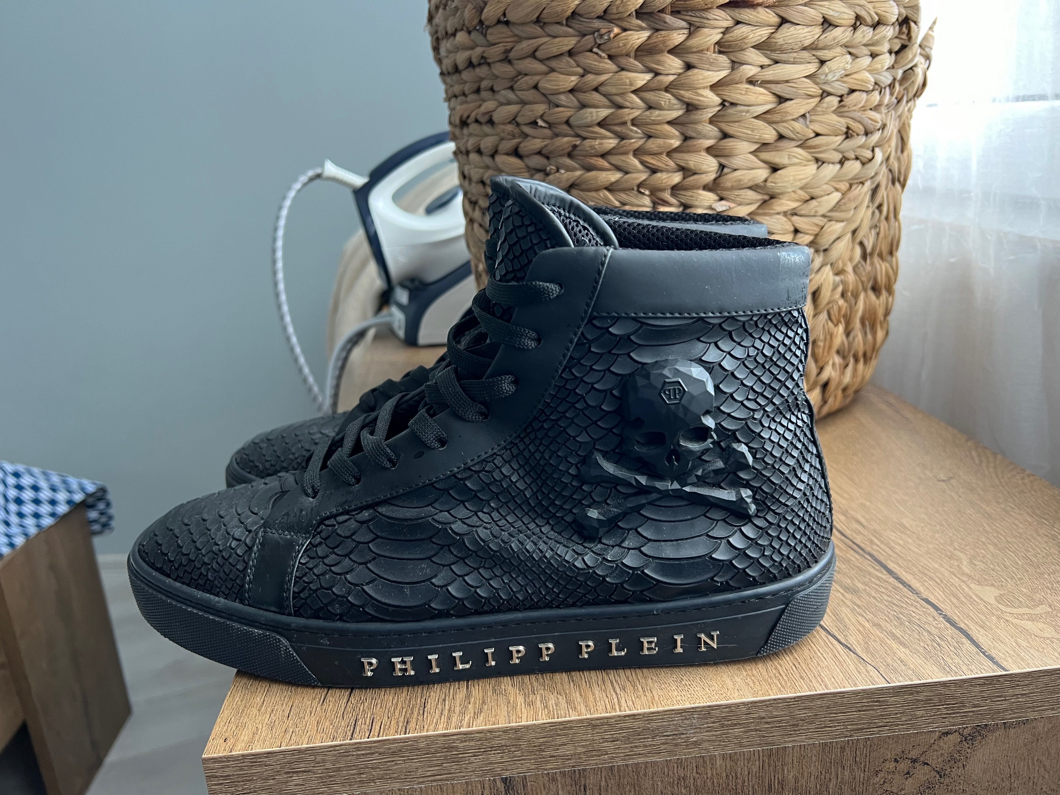 Не е реплика ! Обувки /кецове мъжки Philipp Plein