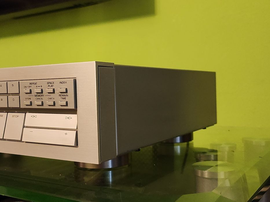 yamaha CD 2 cd player