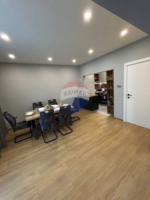 Дава се под наем Четиристаен апартамент в Варна, Нептун - 105 кв.м за 1275 € - Снимка #2