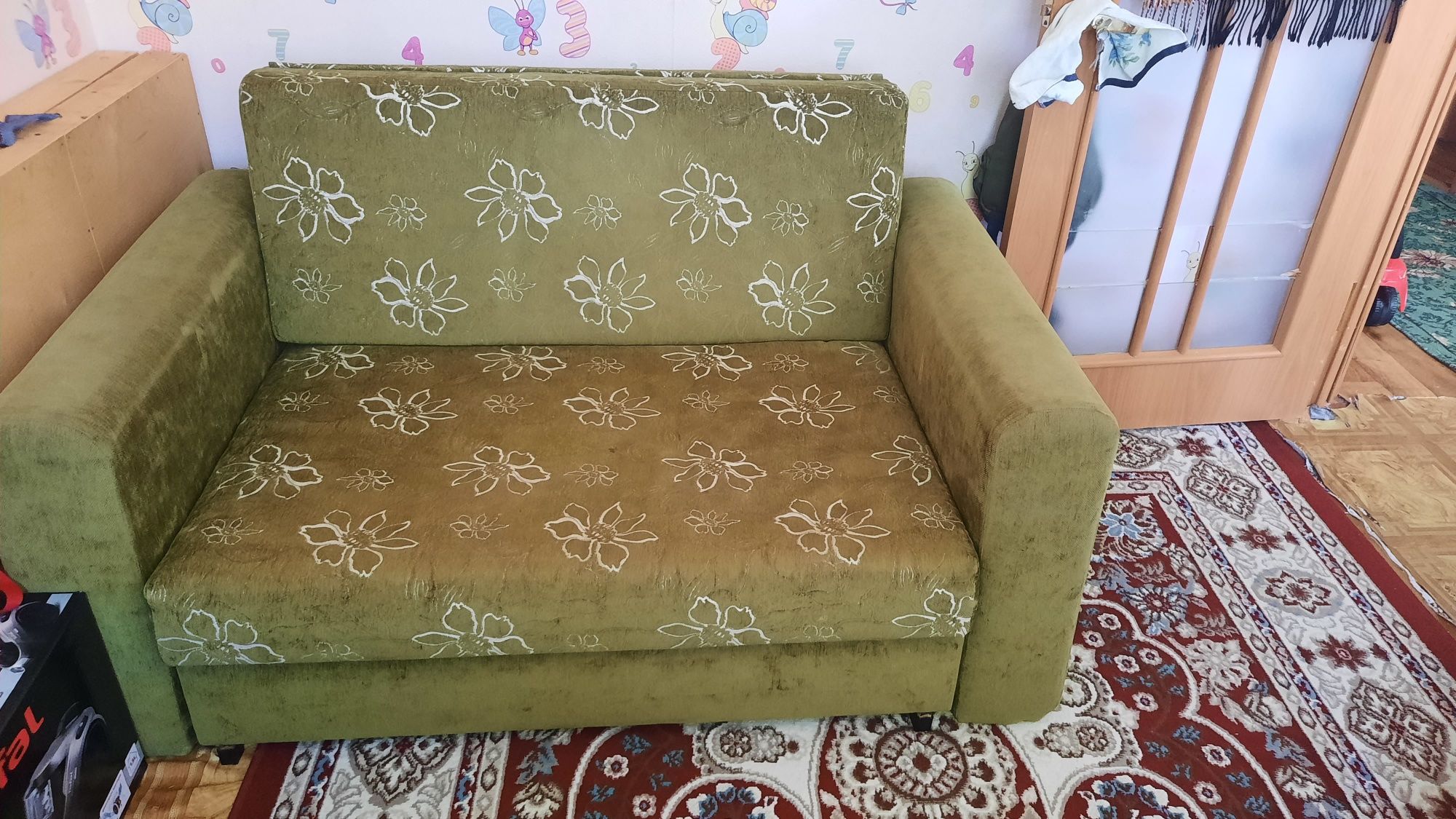 Жазылмалы диван жұмсақ