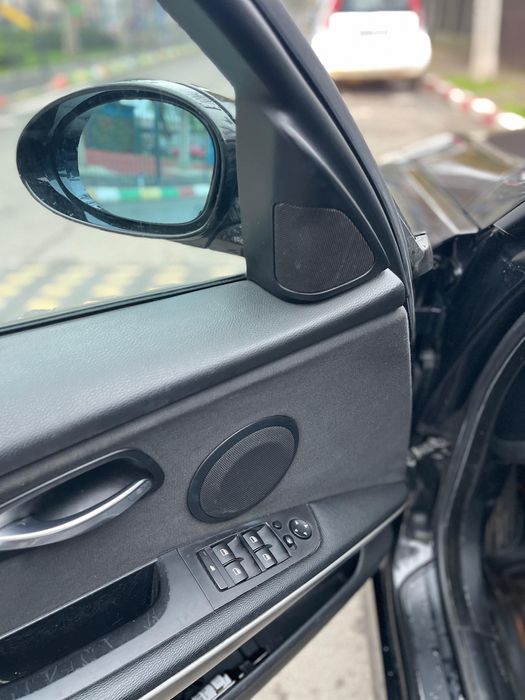Vand bmw seria 3 e90 M47 2006 trapa faruri cu lupa