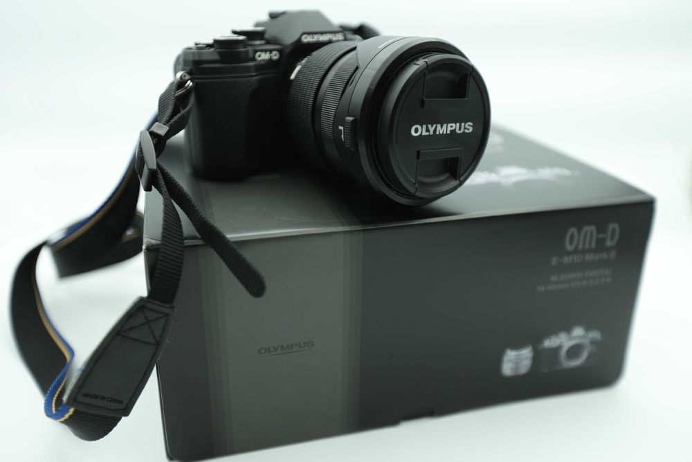 Olympus OM-D E-M10 Mark III с Olympus M.Zuiko ED 12-40mm f/2.8 PRO