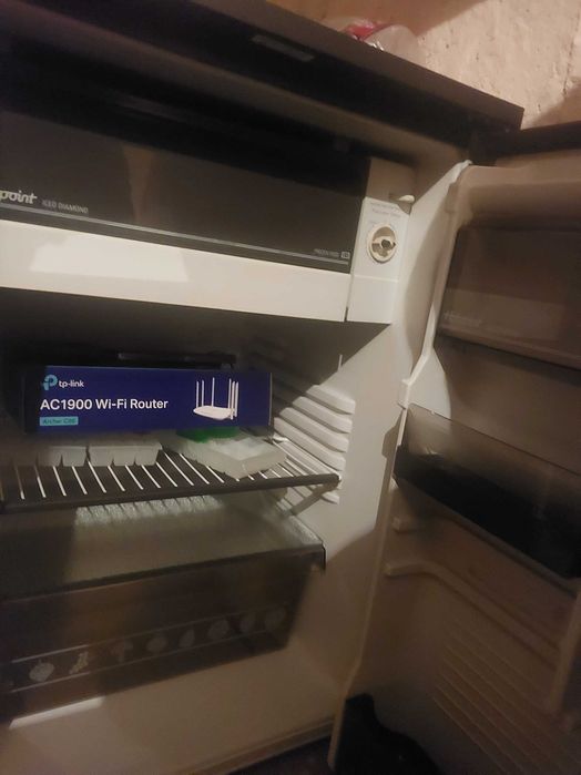 Два малки хладилника