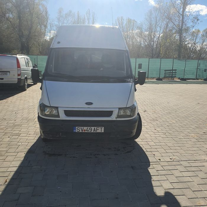 Vând Ford transit