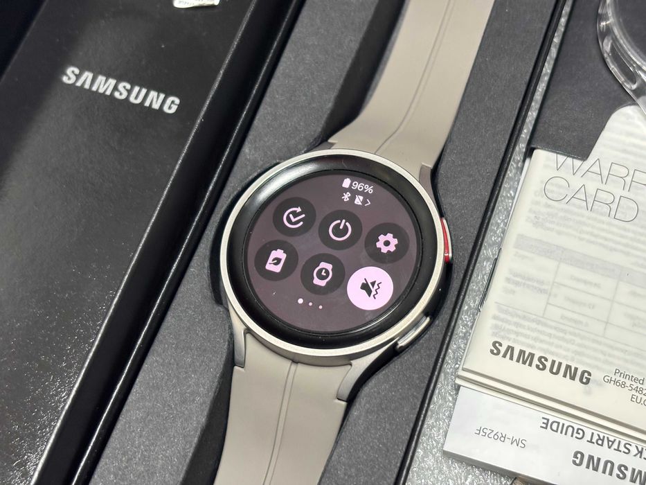 КАТО НОВ! Смарт часовник Samsung Galaxy Watch5 Pro 45mm Gray Titanium
