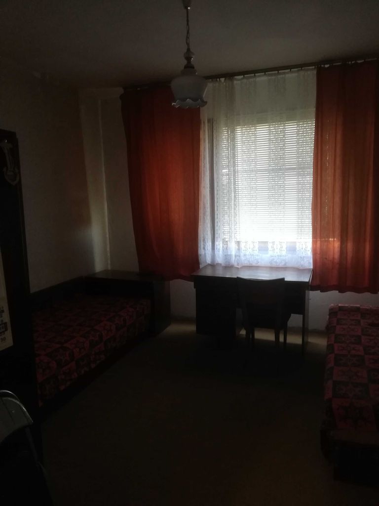 Дава се под наем Двустаен апартамент в Плевен, Дружба 4 - 87 кв.м за 204 € - Снимка #2
