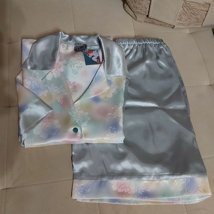 Дамска и мъжка пижама