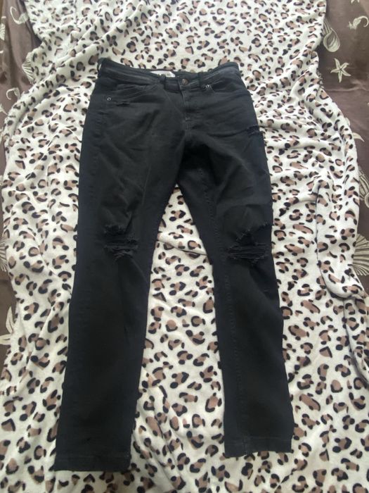 Blugi Bershka 38