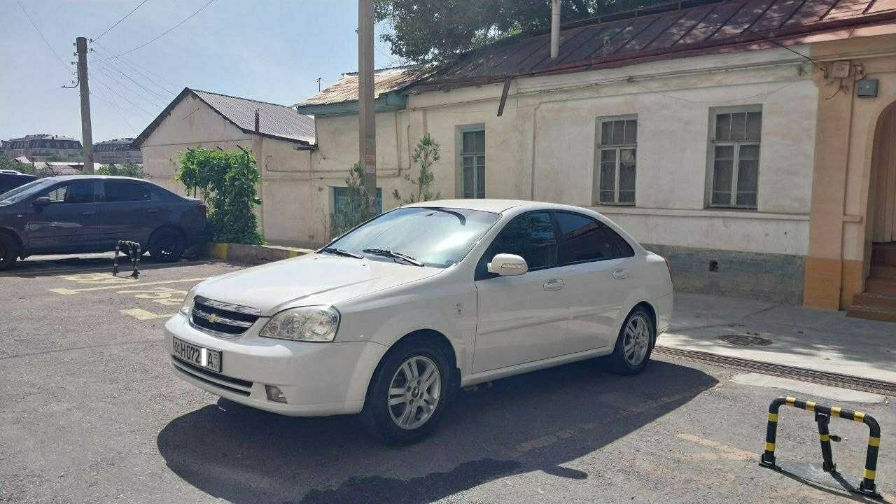 Lacetti 1.8 (2013)