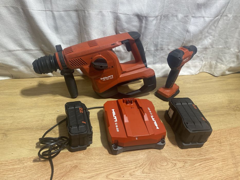 Hilti te 30 nuron + sf 4 bat 12 amp + 8