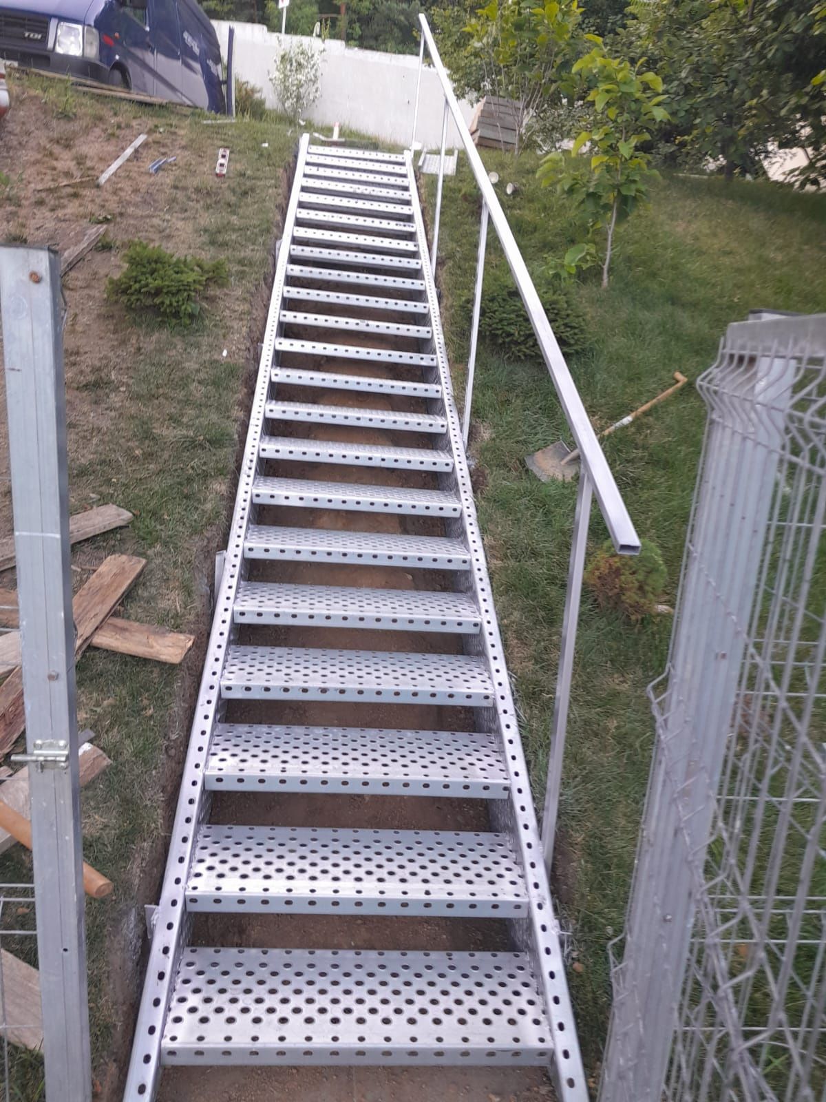 Scara metalica zincata 4mm grosime noi
