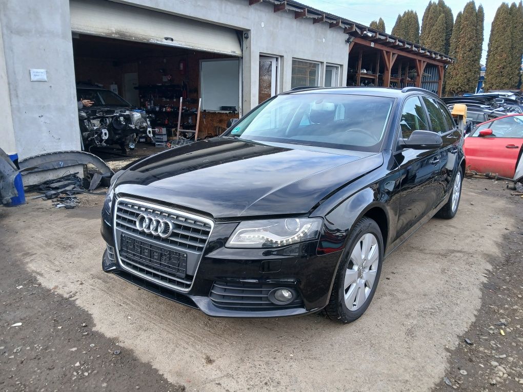 Dezmembrez Piese Audi A4 B8 din 2009
