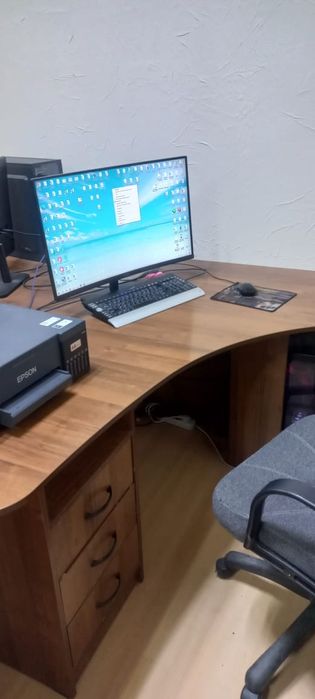 Продам рабочий стол