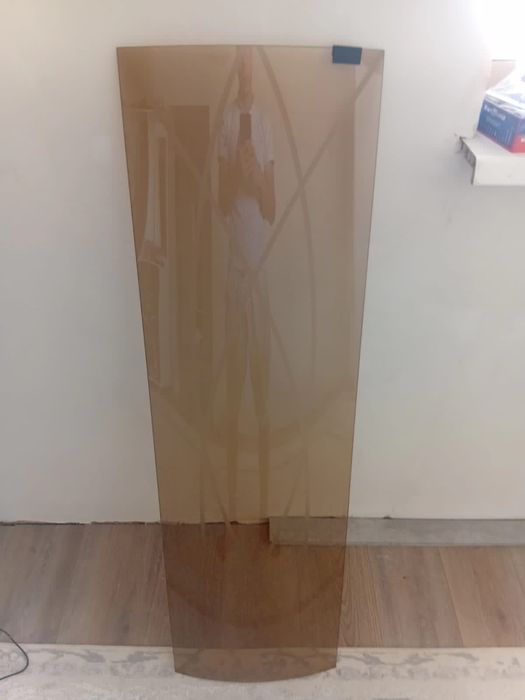 Стекло для шкафа продам. Находиться в районе Куршасай