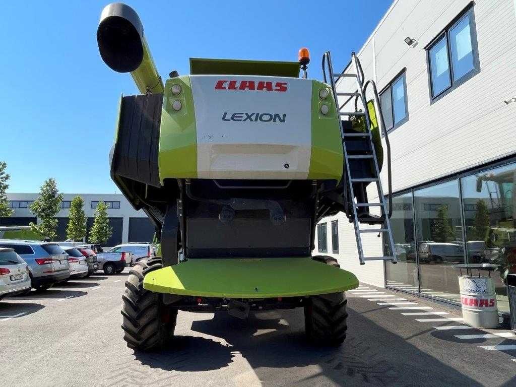 Combina CLAAS LEXION 750