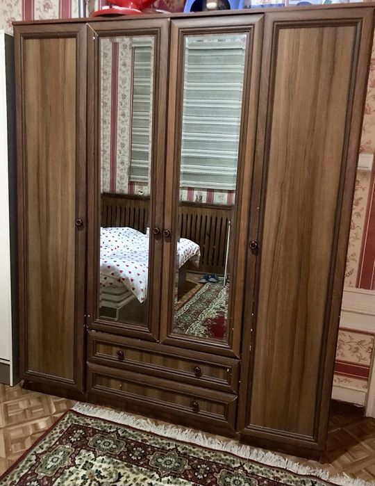 Шифоньер бельевой