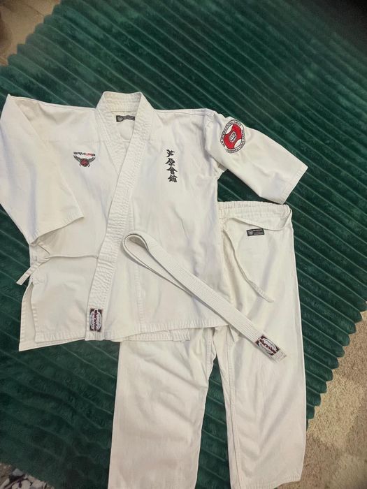 Costum de karate