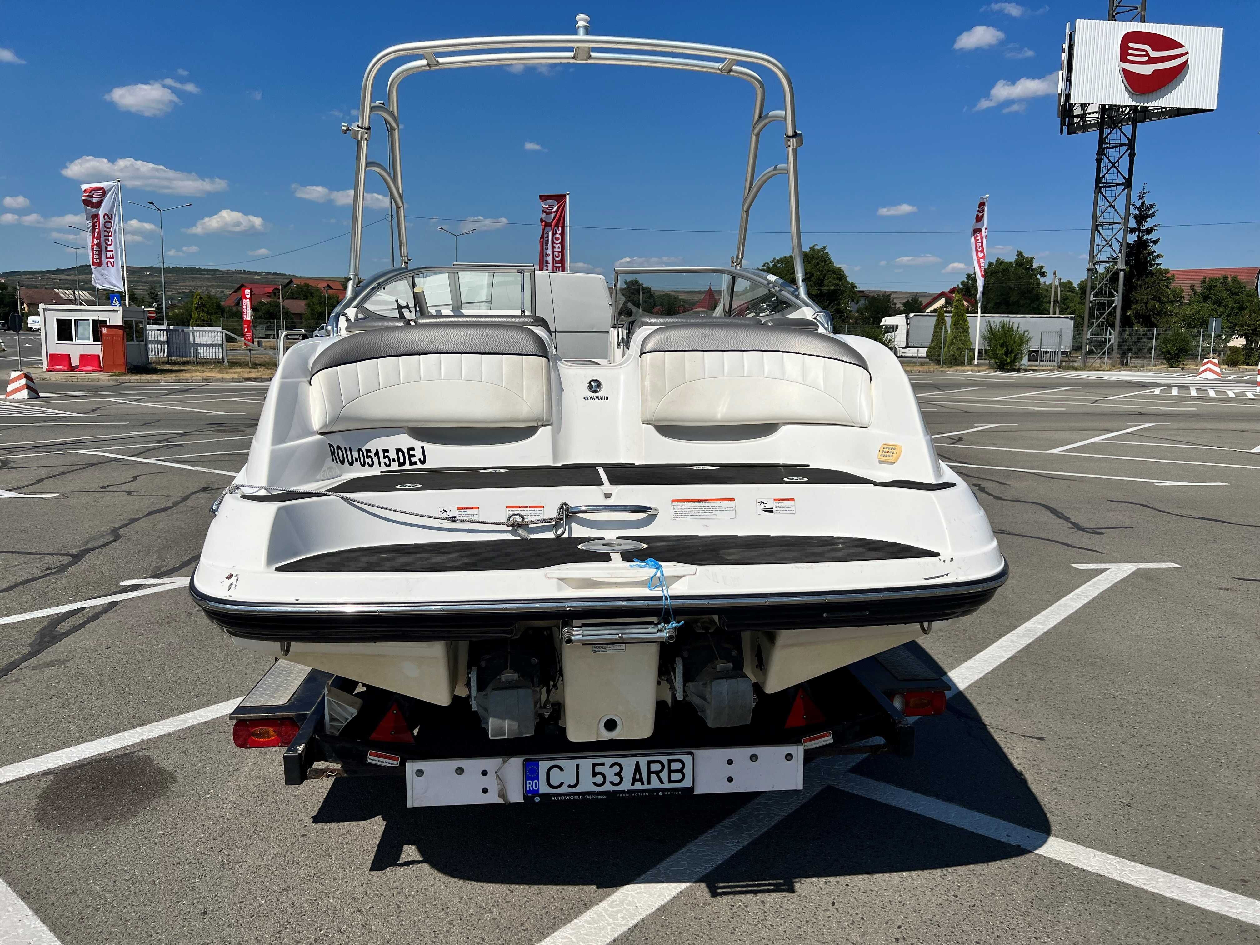 Jetboat YAMAHA AR230 - Ambarcatiune / Barca cu motor - accept schimb
