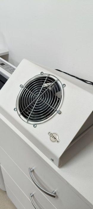 Продам вытяжку для маникюра